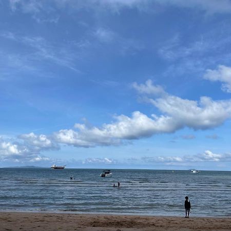 Gallery D Jomtien Esterno foto