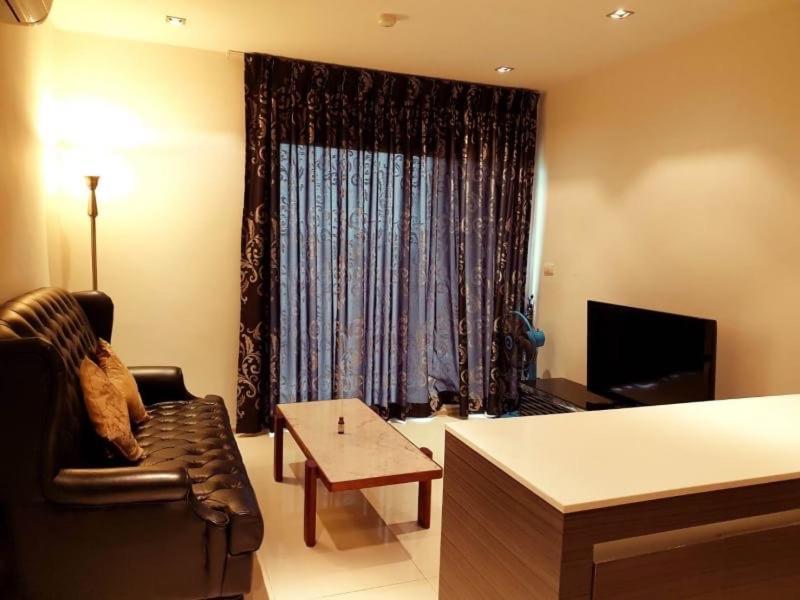 Gallery D Jomtien Esterno foto