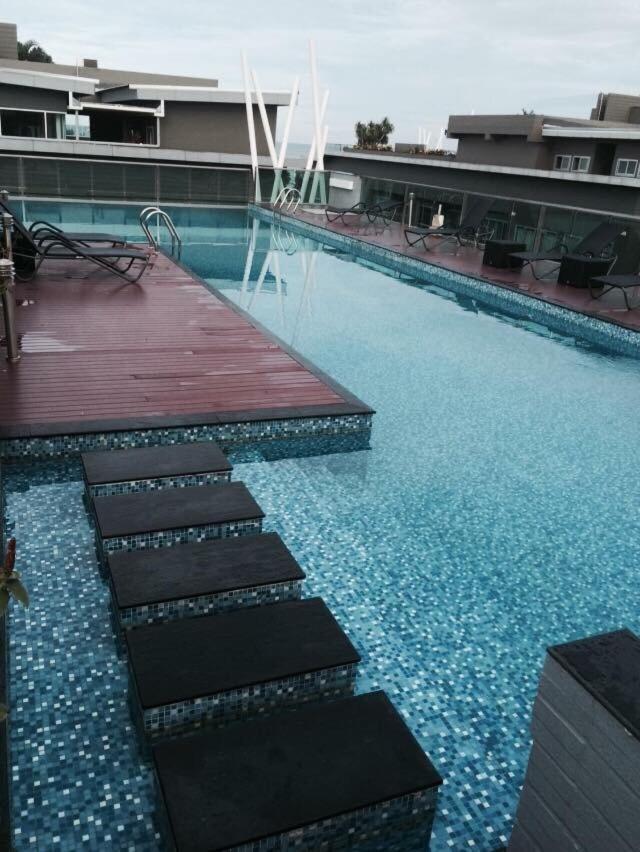 Gallery D Jomtien Esterno foto